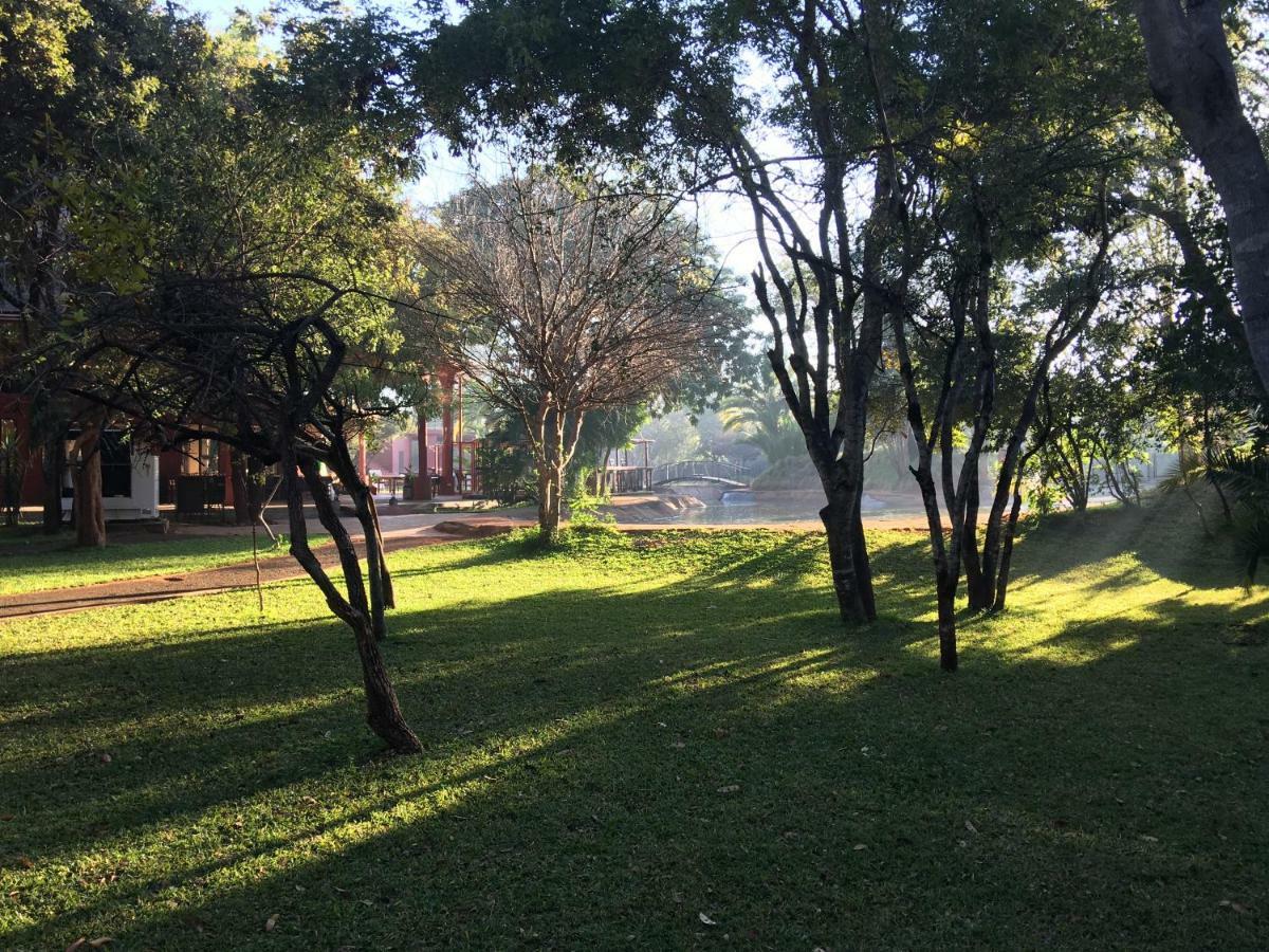 Kaazmein Lodge Ливингстън Екстериор снимка